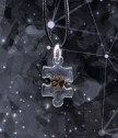 Медальон Пъзел с парченце от истински метеорит