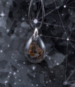 Медальон капка с парченце от истински метеорит