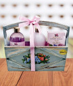 Gift set with Rose in a wooden basket