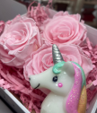 Подаръчен комплект Еднорог или Фламинго с вечни рози