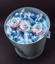 Just for you Blue вечни рози и бонбони