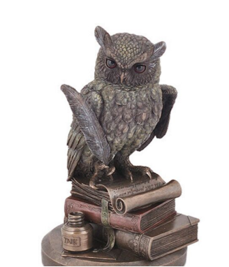 Старинна статуетка Бухал