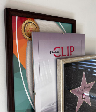 Персонализиран колаж Кума на годината в рамка