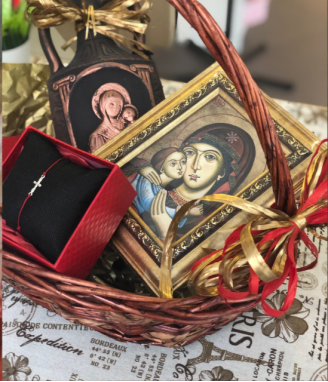 Подаръчна кошница Богородица с кръстче
