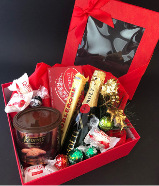 Подаръчна кутия с Moet