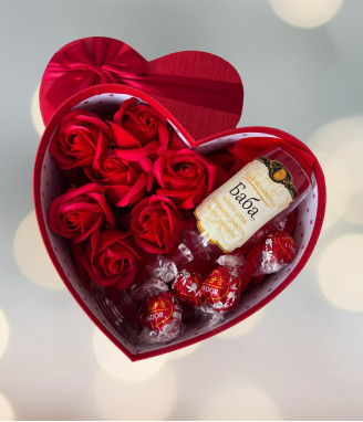 Подарък за баба в кутия