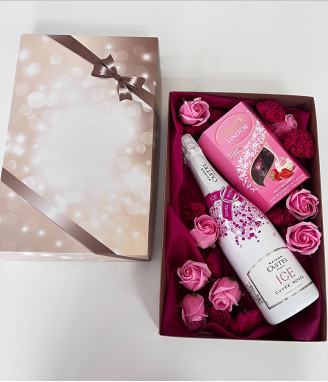 Подарък за жена - комплект Розово изящество