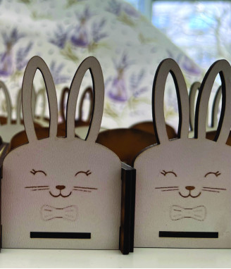 Поставка за великденско яйце