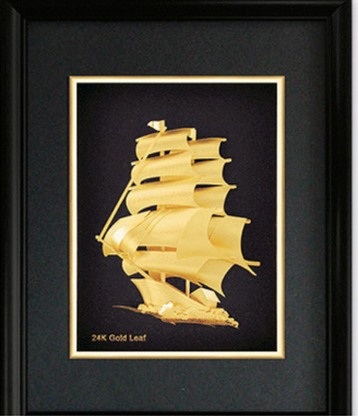 Златна картина кораб