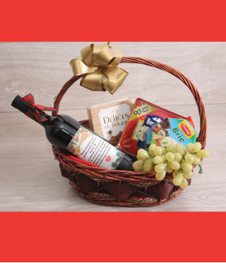 Коледна кошница Вино и Сирена